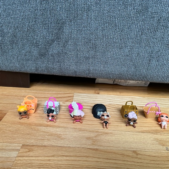 LOL Surprise lil sister dolls